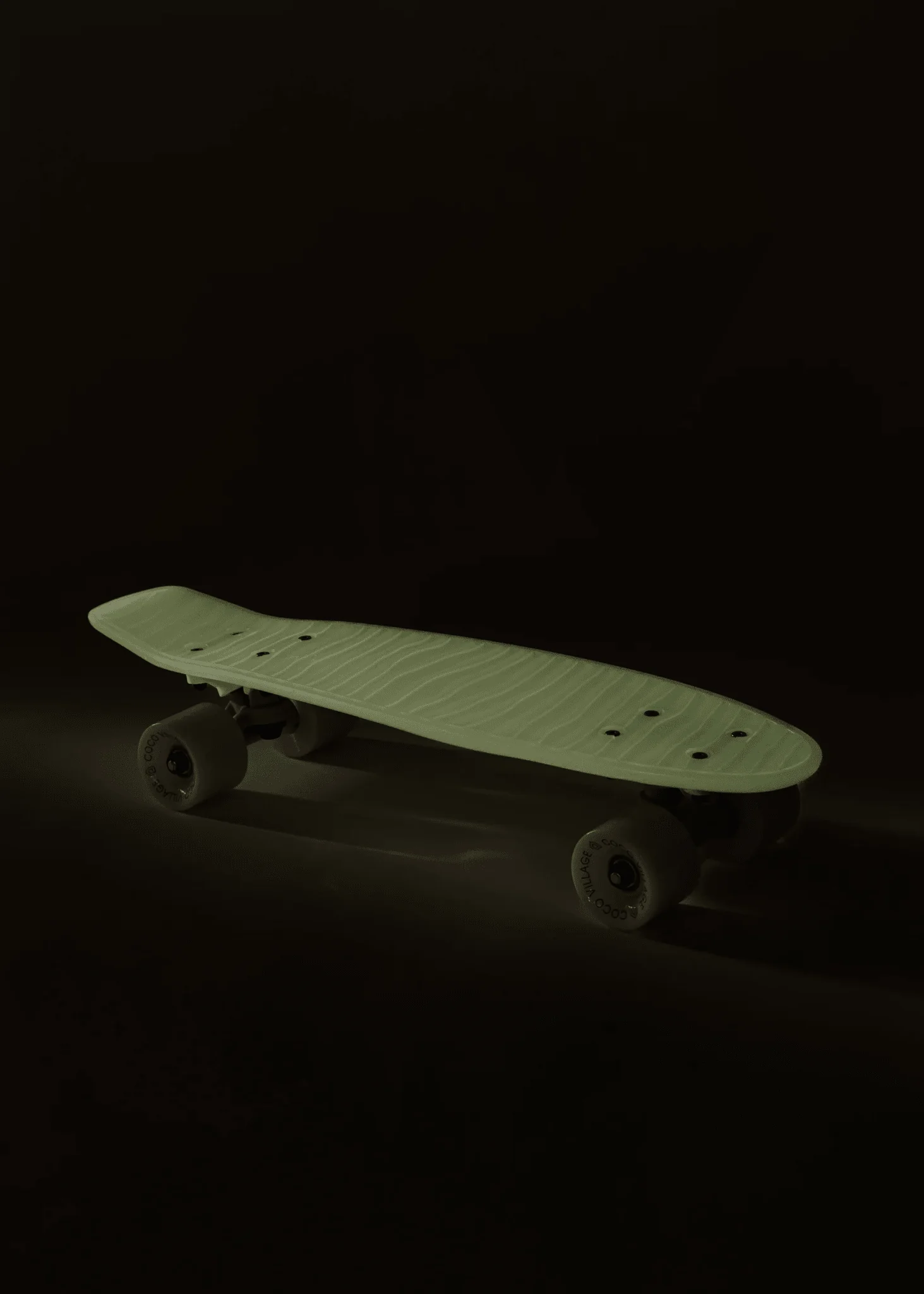 Coco Village Kids’ Pintail Cruiser Skateboard–Glow in the Dark - Image 3