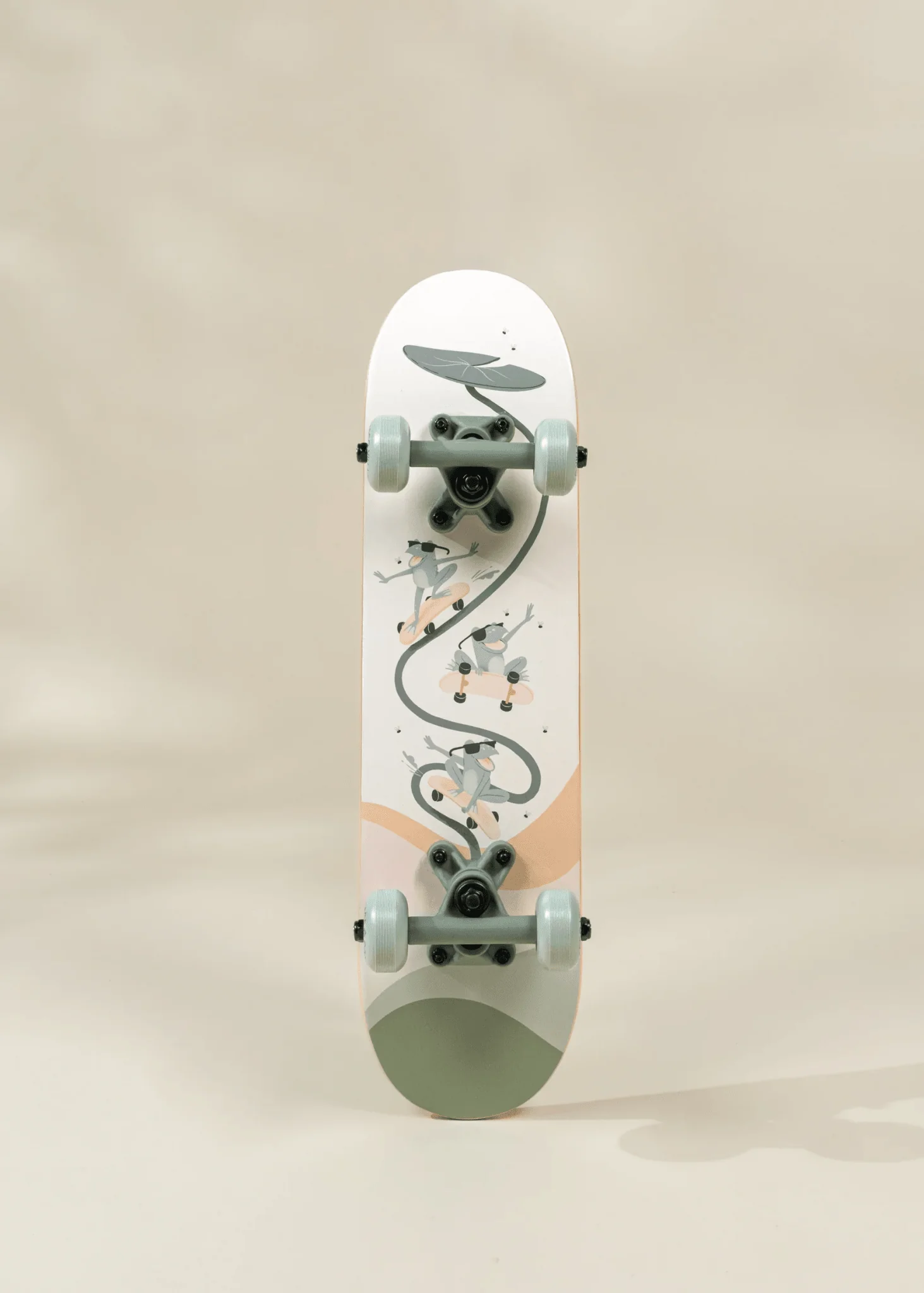 Coco Village Kids’ Wooden Classic Skateboard – Rolling Frogs - Image 3
