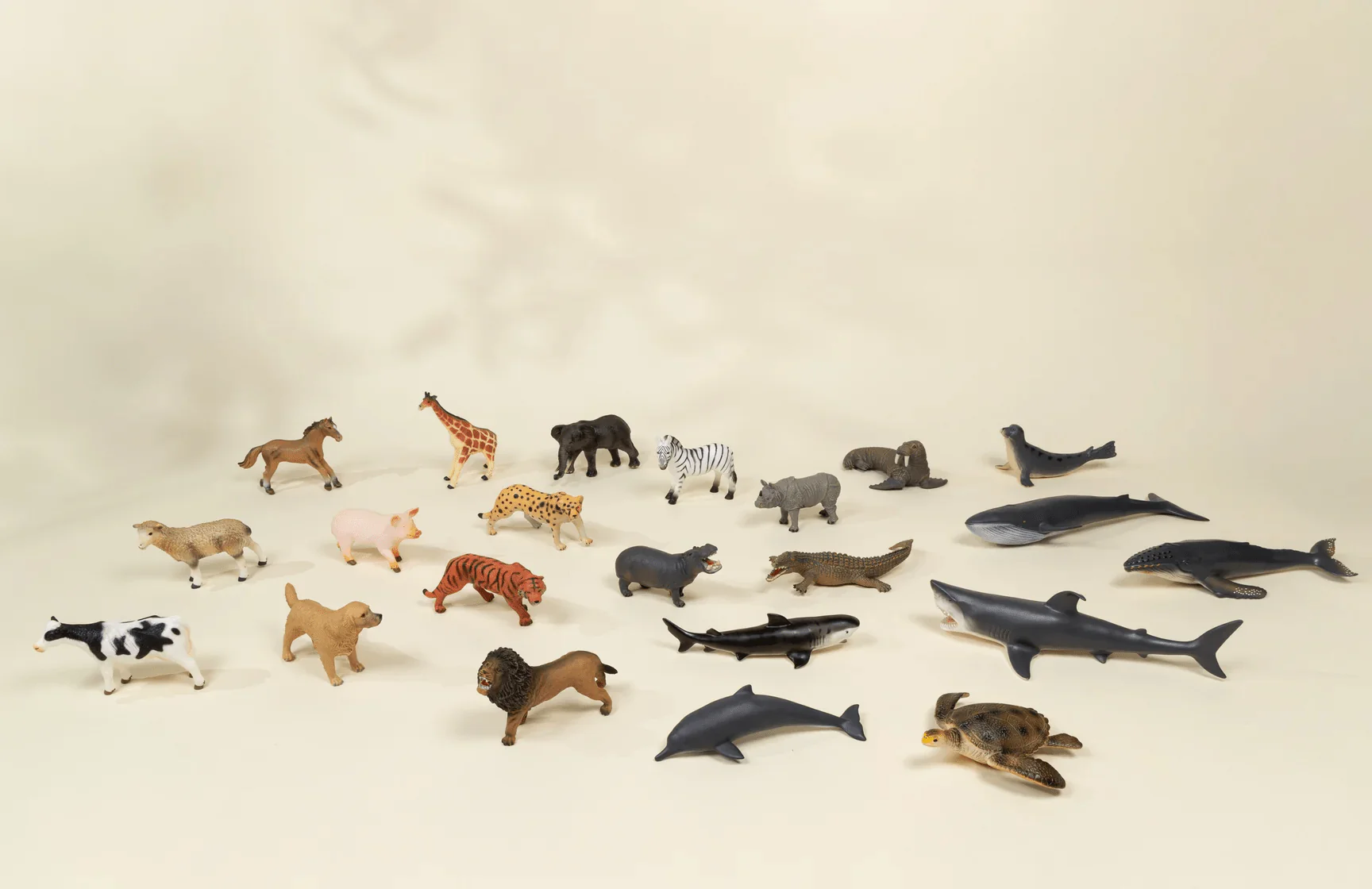 Large Sea Life Animal Play Figurine – Tiger Shark - Image 5
