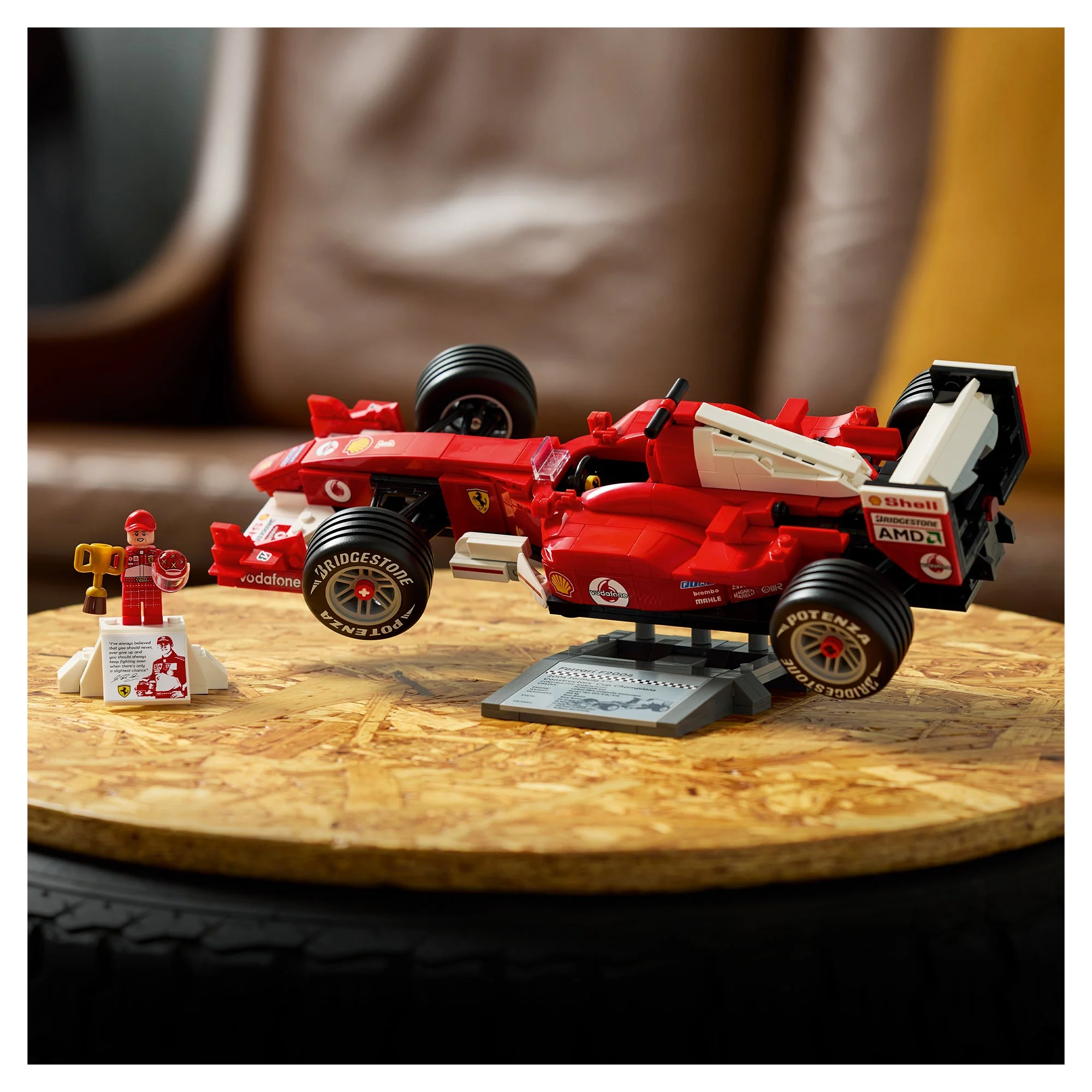 LEGO Icons Ferrari F2004 & Michael Schumacher 11375 - Image 7