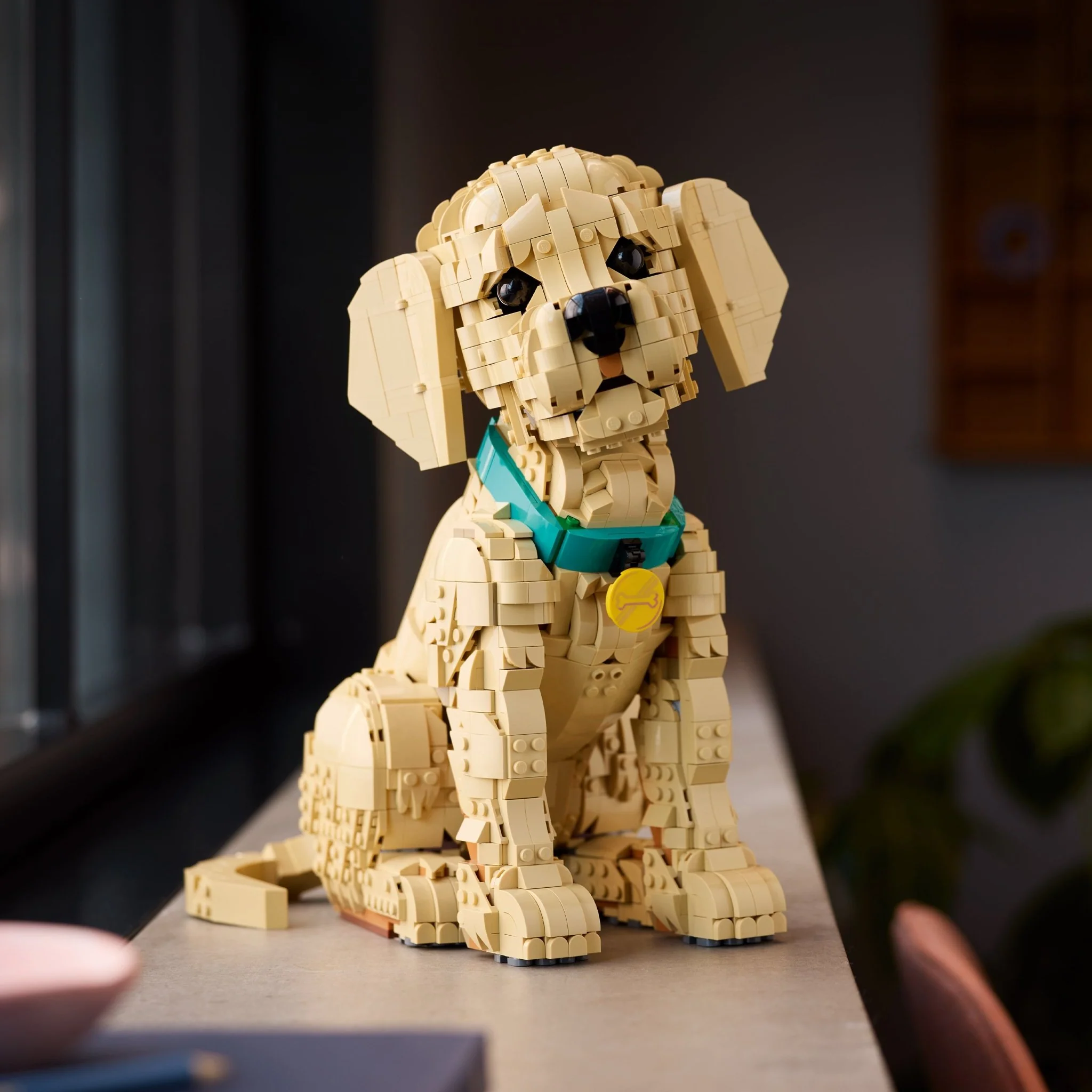 LEGO Icons Golden Retriever Puppy - Building Set 11384 - Image 7