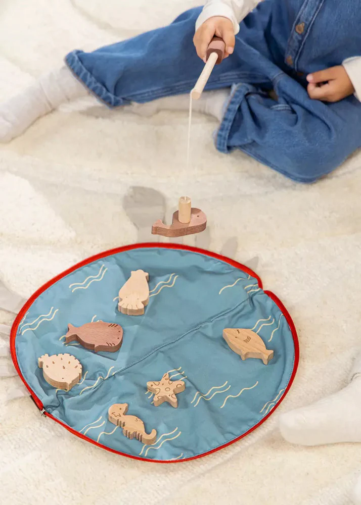 Wooden Fishing Game with Bag - Image 16